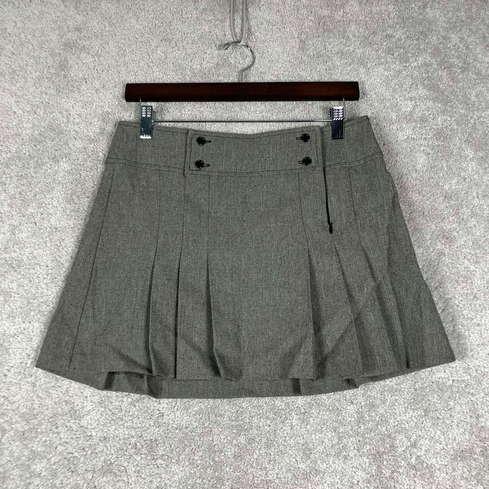 To The Max Pleated Skirt Womens 0 Gray Plaid Button Detail Mini Skirt Academia